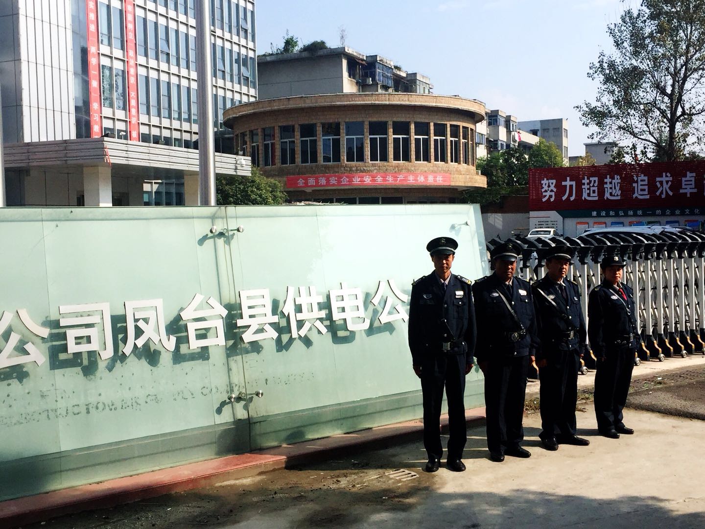 �P�_�h��늹�˾